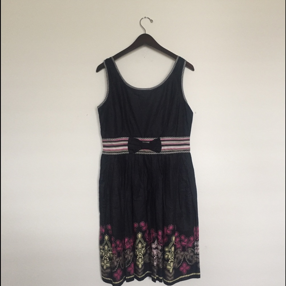 SOUNDGIRL BLACK SLEEVELESS DRESS NEVER WORN -TAGS